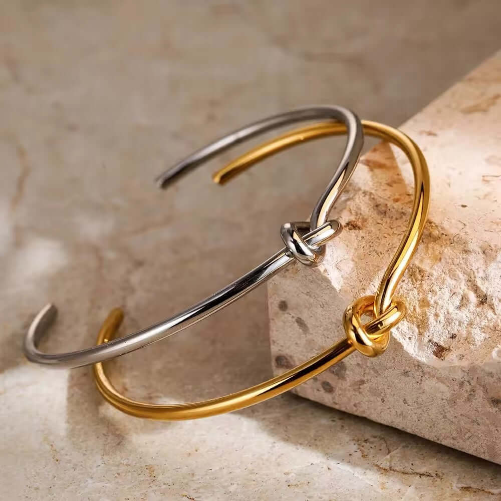 CAITLYN | BRACELET WITH KNOT